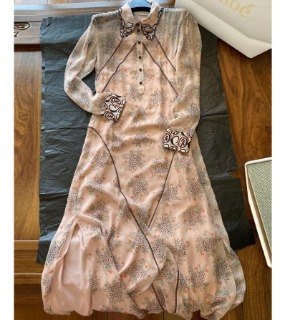 핸드메이드 자수 플라워 쉬폰 드레스    C. Handmade embroidered flower chiffon dress