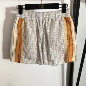 바람막이 재질 시원한 여름 반바지  C. Windbreaker material cool summer shorts