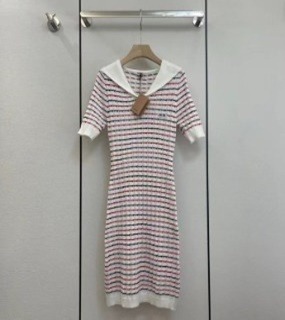 카라 포인트 니트 원피스    M . collar accentuated knit dress