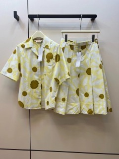 귀여운 물방울 디자인 옐로우 상하의 세트    M. cute droplet design yellow top and bottom set