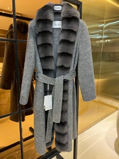 여성 따뜻한 겨울 털코트  women&#039;s warm winter fur coat