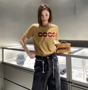 COCO 프린팅 반팔티셔츠  COCO-printed short-sleeved T-shirt