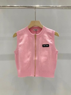 핑크 니트 베스트  Pink knit vest