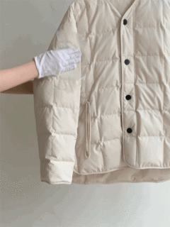 브이넥 퀄팅 자켓     J. V-neck quilting jacket