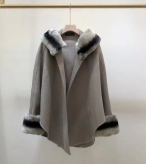 그라데이션 퍼 케이프 코트     L. Gradient fur cape coat