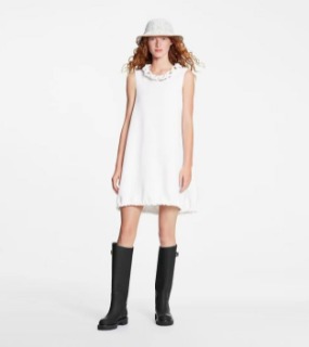 화이트 미디움 원피스   L. White medium dress