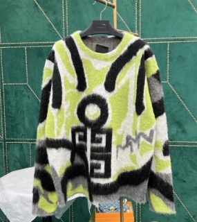 무늬 포인트 스웨터   G. It&#039;s a sweater with a pattern