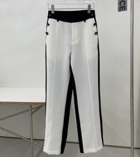 블랙&amp;화이트 버튼 팬츠   .    C. Black and white button pants