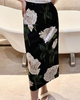 여성 플라워 패턴 디자인 롱스커트    Women&#039;s Flower Pattern Design Long Skirt