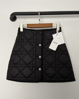 여성 겨울 재질 미니스커트   women&#039;s winter material mini skirt