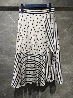 여성 단가라 스프라이트 무늬 디자인 롱스커트   Women&#039;s Striped Sprite Patterned Design Long Skirt