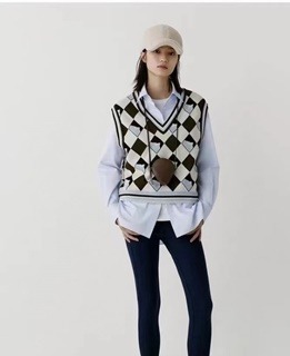 마름모 패턴 V넥 니트조끼   Diameter pattern V-neck knit vest