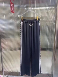 여성 스타 패턴 줄무늬 포인트 트레이닝 팬츠  Women&#039;s Star Patterned Striped Point Sweatpants