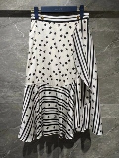 여성 단추 디자인 별무늬 주름 롱스커트   Women&#039;s Button Design Star Patterned Pleated Long Skirt