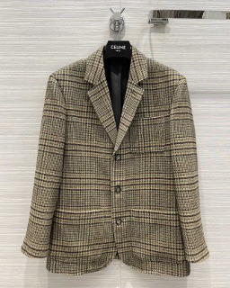 여성 단정한 체크무늬 디자인 자켓  women&#039;s neat checkered design jacket