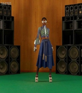 세련된 미디엄 청치마  a stylish medium jean skirt