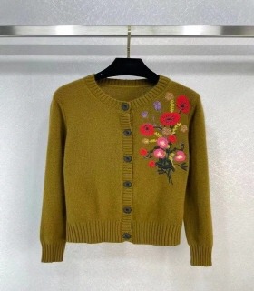 라운드 넥 꽃무늬 긴팔 가디건  Round Neck Flower-Patterned Long-Sleeved Cardigan