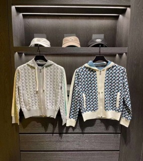 패턴무늬 후드 점퍼  patterned hooded jumper