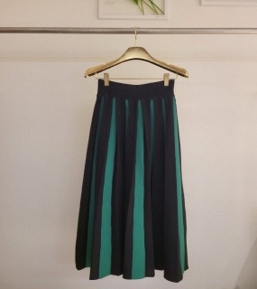 그린 주름 롱 스커트  green pleated long skirt
