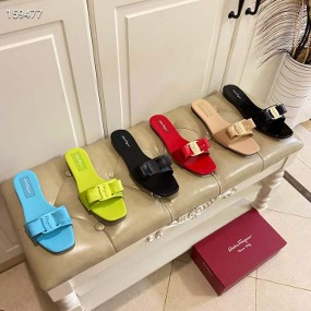 다양한 컬러 슬리퍼  a wide range of color slippers