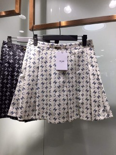 패턴 무늬 미니스커트  patterned miniskirt