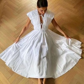 여성 화이트 원피스   women&#039;s white dress
