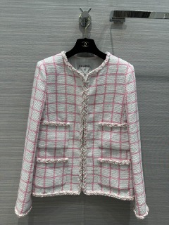 핑크 줄무늬 자켓   a pink striped jacket