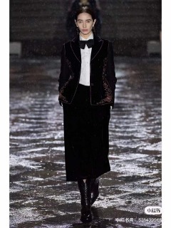 디올 자수 라인 포인트 자켓   Dior Embroidered Line Accent Jacket